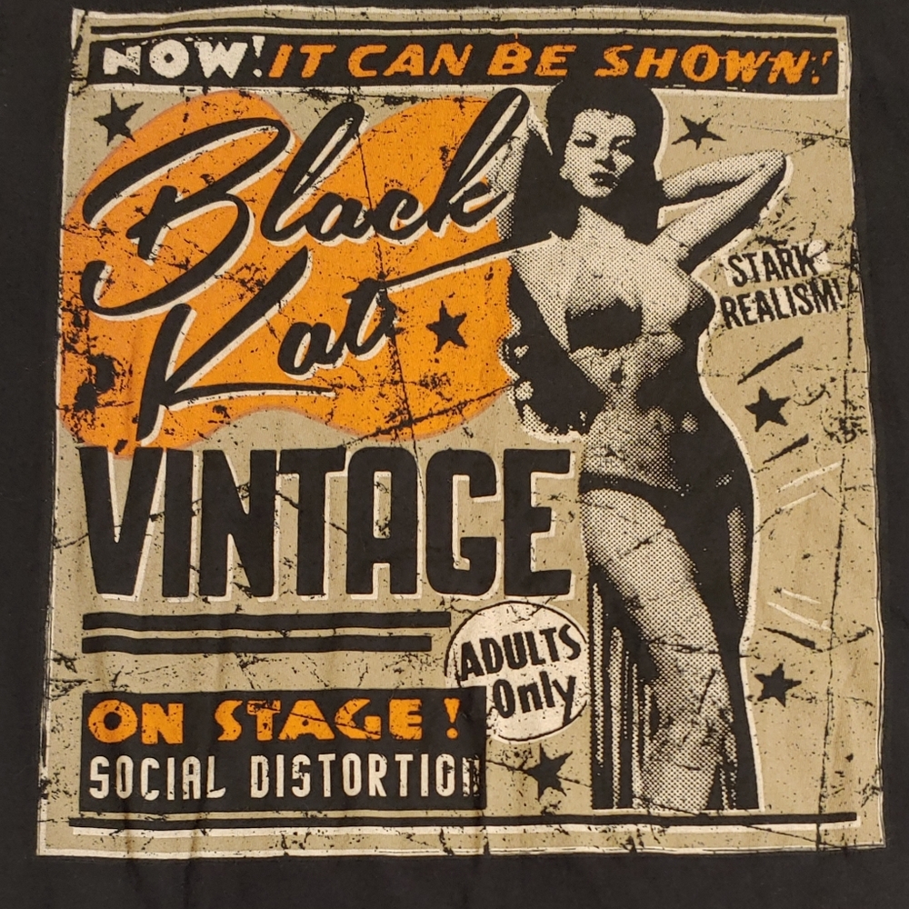 social distortion. T shirt large and medium - Picture 2 of 6